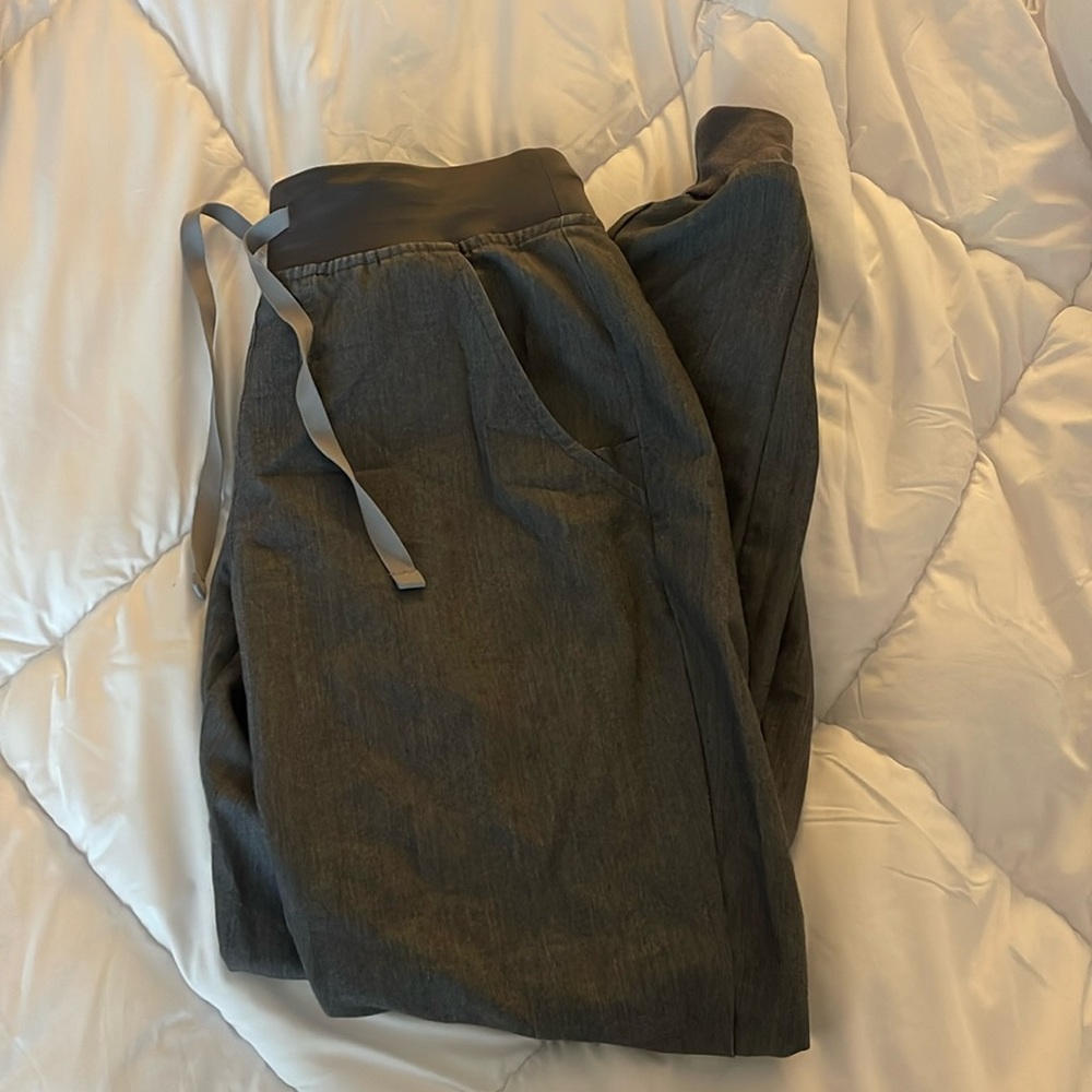 Figs XS graphite joggers